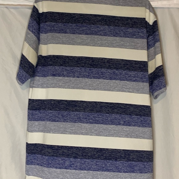 Men’s Large Nike Blue stripped Golf Shirt - Picture 2 of 2